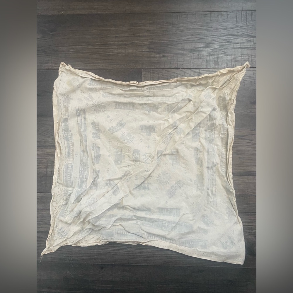 Vintage cream train bandana - Picture 2 of 2